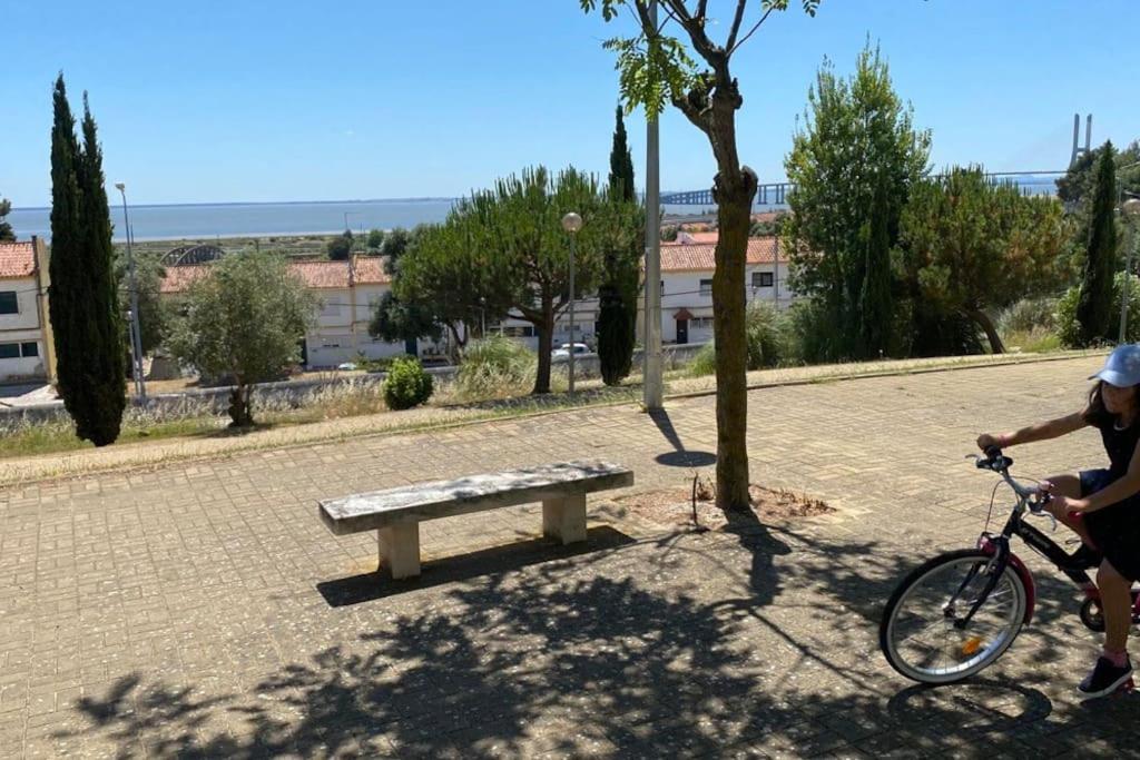 Hotel Quarto Duplo Parque Tejo, Com Wc Bobadela Zewnętrze zdjęcie